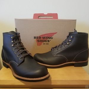 Men's size 9 Red Wings Blacksmith Boots